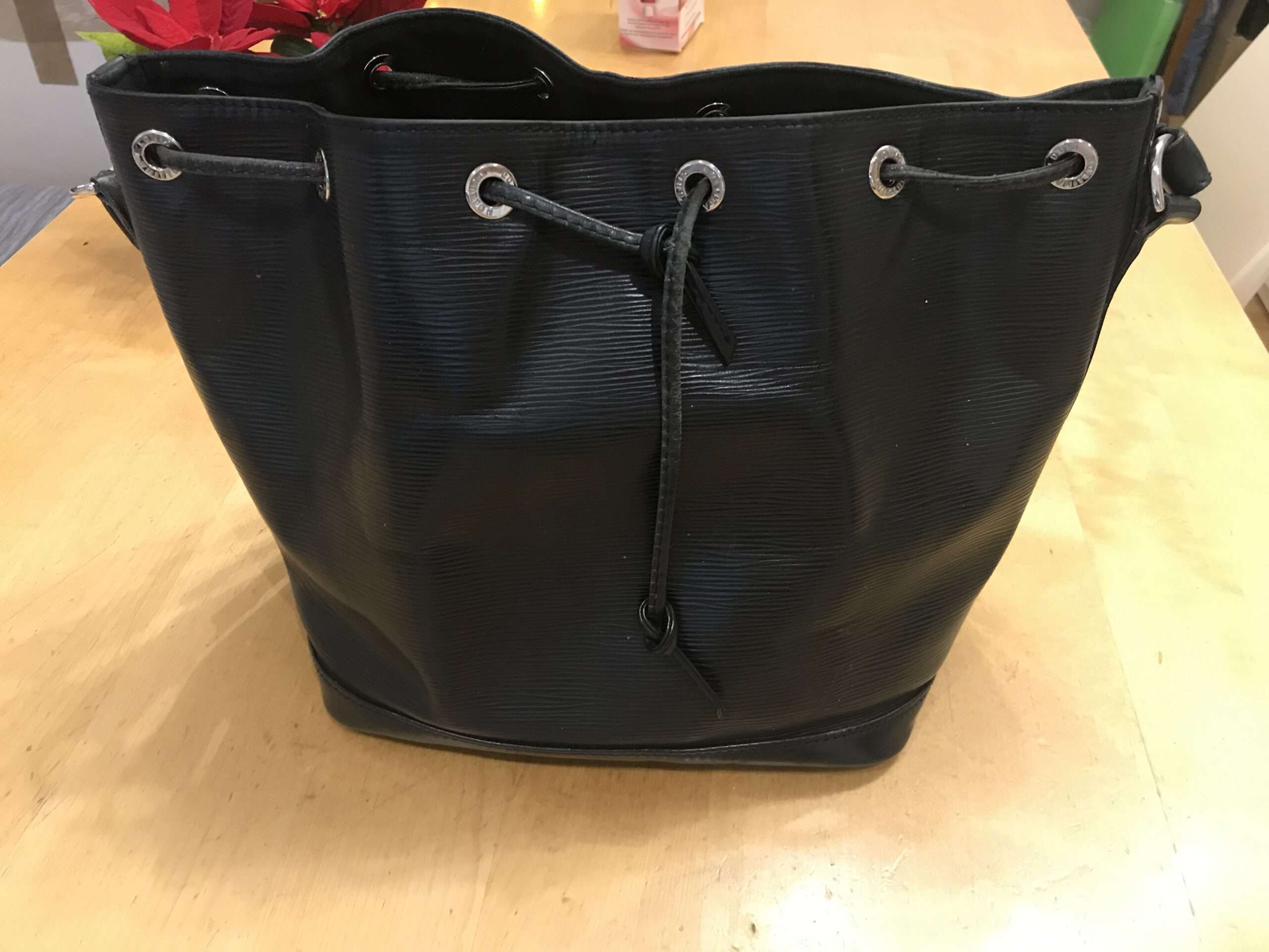 Noé Epi Boden kürzen & Ecken neu