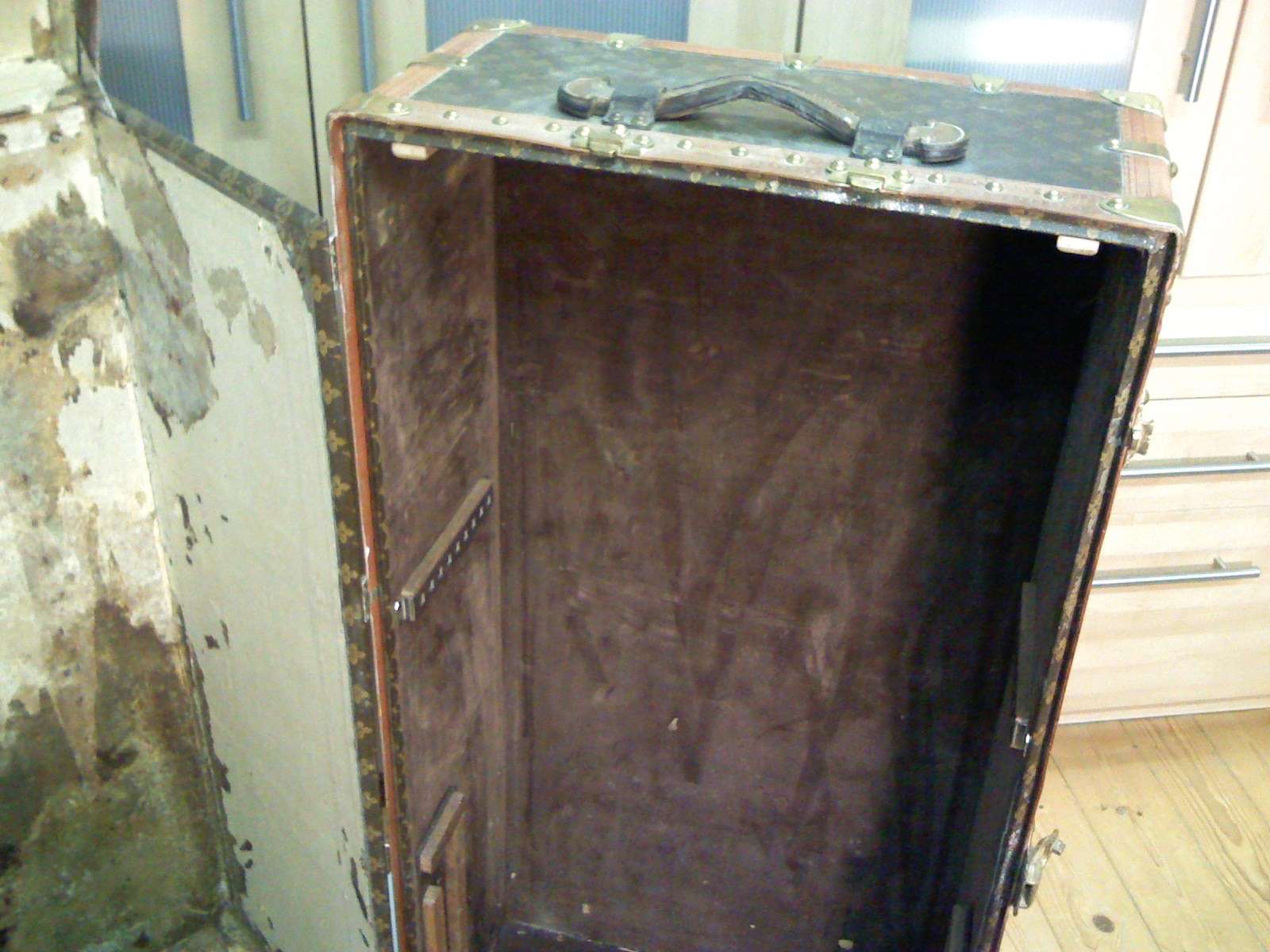 Restaurierung eines LV Trunks