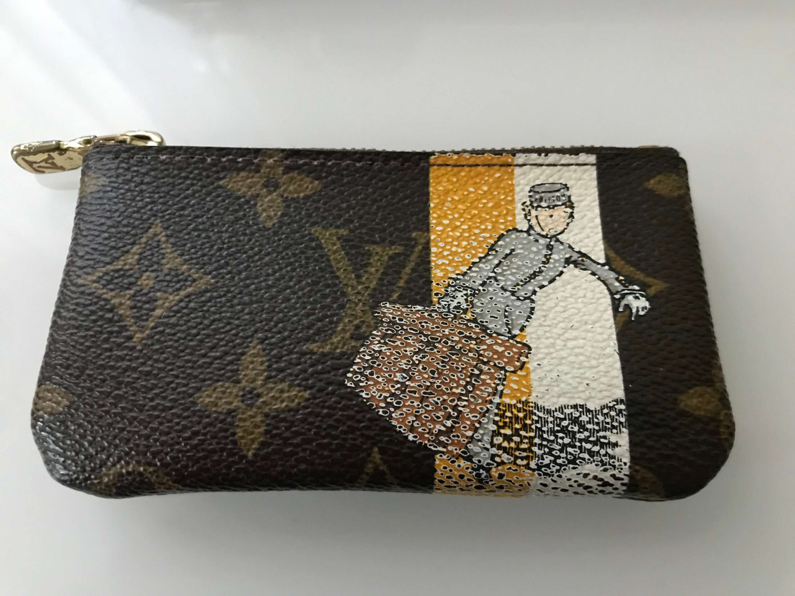 Siehe Restaurierung/Bemalung