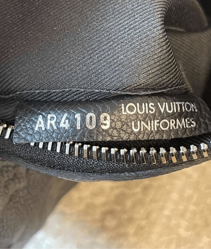 Louis Vuitton<br>Specialdatacode