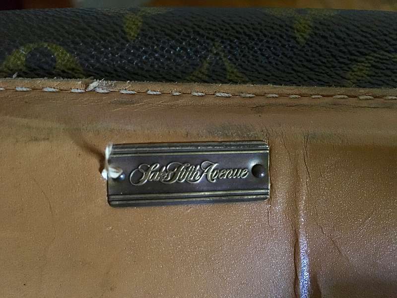 Saks edition Plaque Pullman T23280 oM